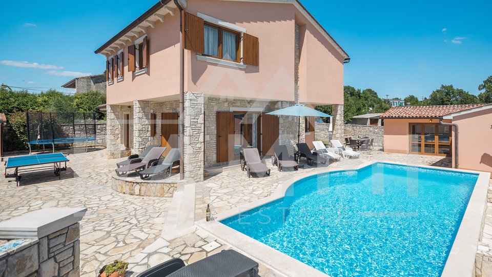 ISTRIA, BARBAN - Charming house with swimming pool and summer kitchen