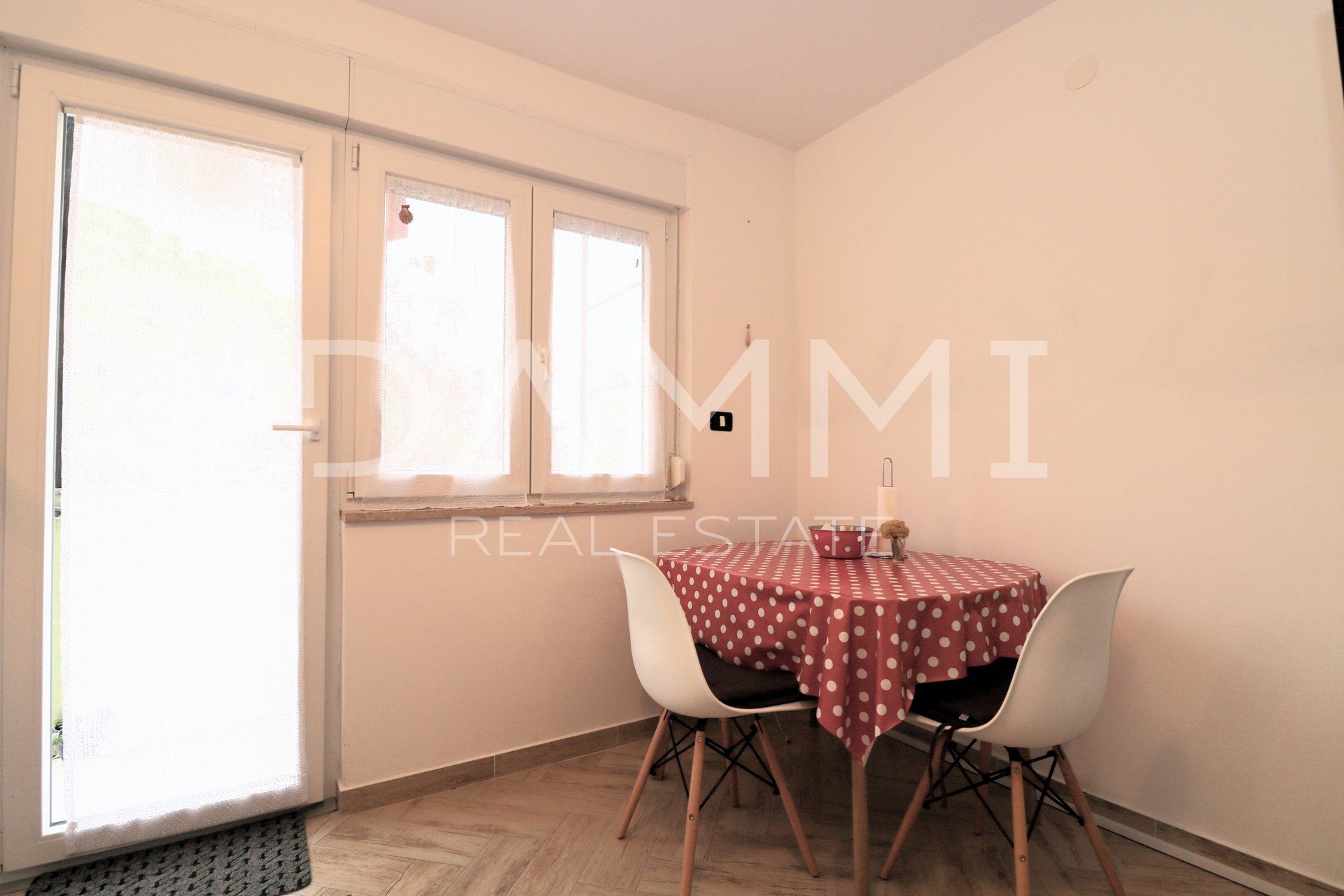 Pula, Veruda - Family Apartment on the Third Floor, Fully Furnished and Renovated