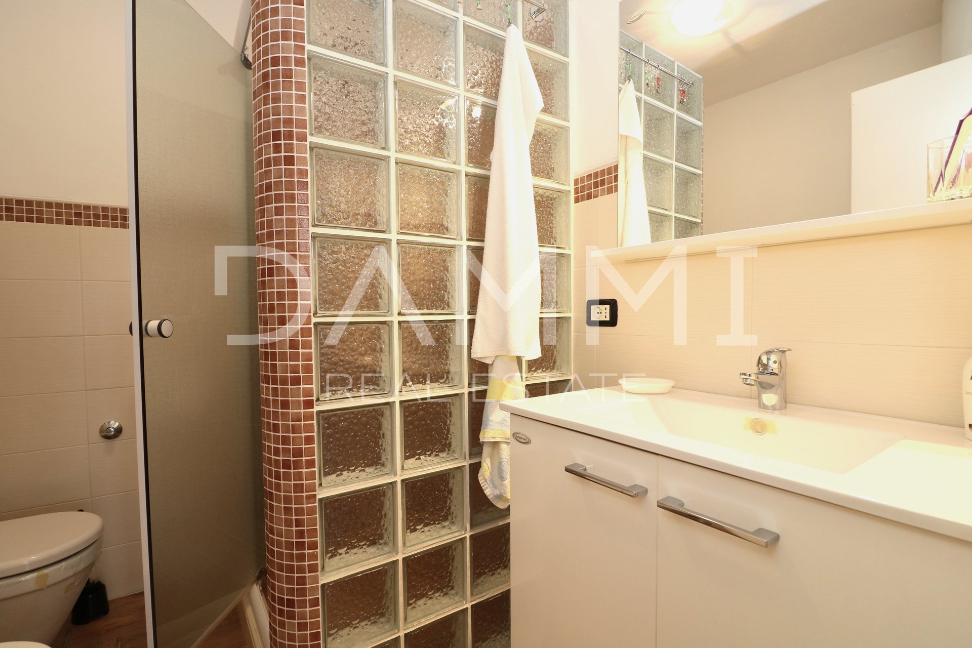 Pula, Veruda - Family Apartment on the Third Floor, Fully Furnished and Renovated