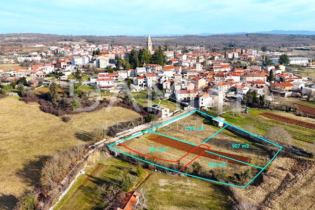 ISTRIA, ŽMINJ - Terreno edificabile in centro