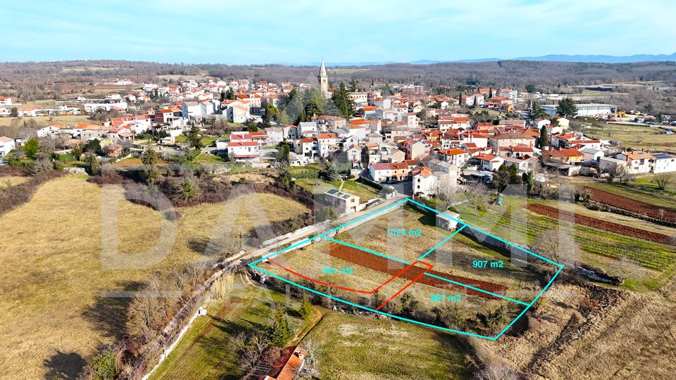 ISTRIA, ŽMINJ - Building plot in town centre