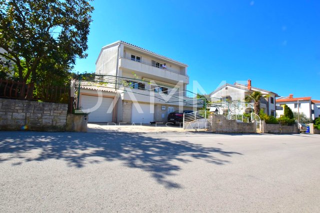 PULA, PJEŠČANA UVALA - Casa indipendente a 300m dal mare