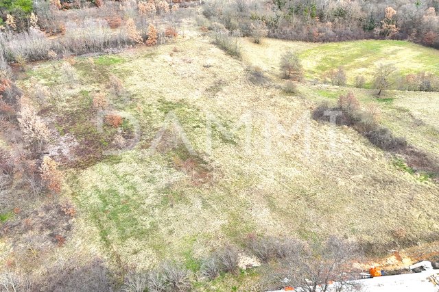 ISTRA, SVETVINCENAT - Terreno edificabile vicino al centro città