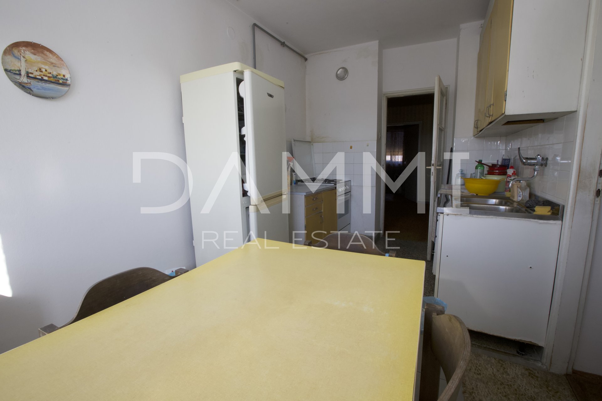 PULA, KAŠTANJER - Big apartment with 3 bedrooms, balcony, parking 91m2