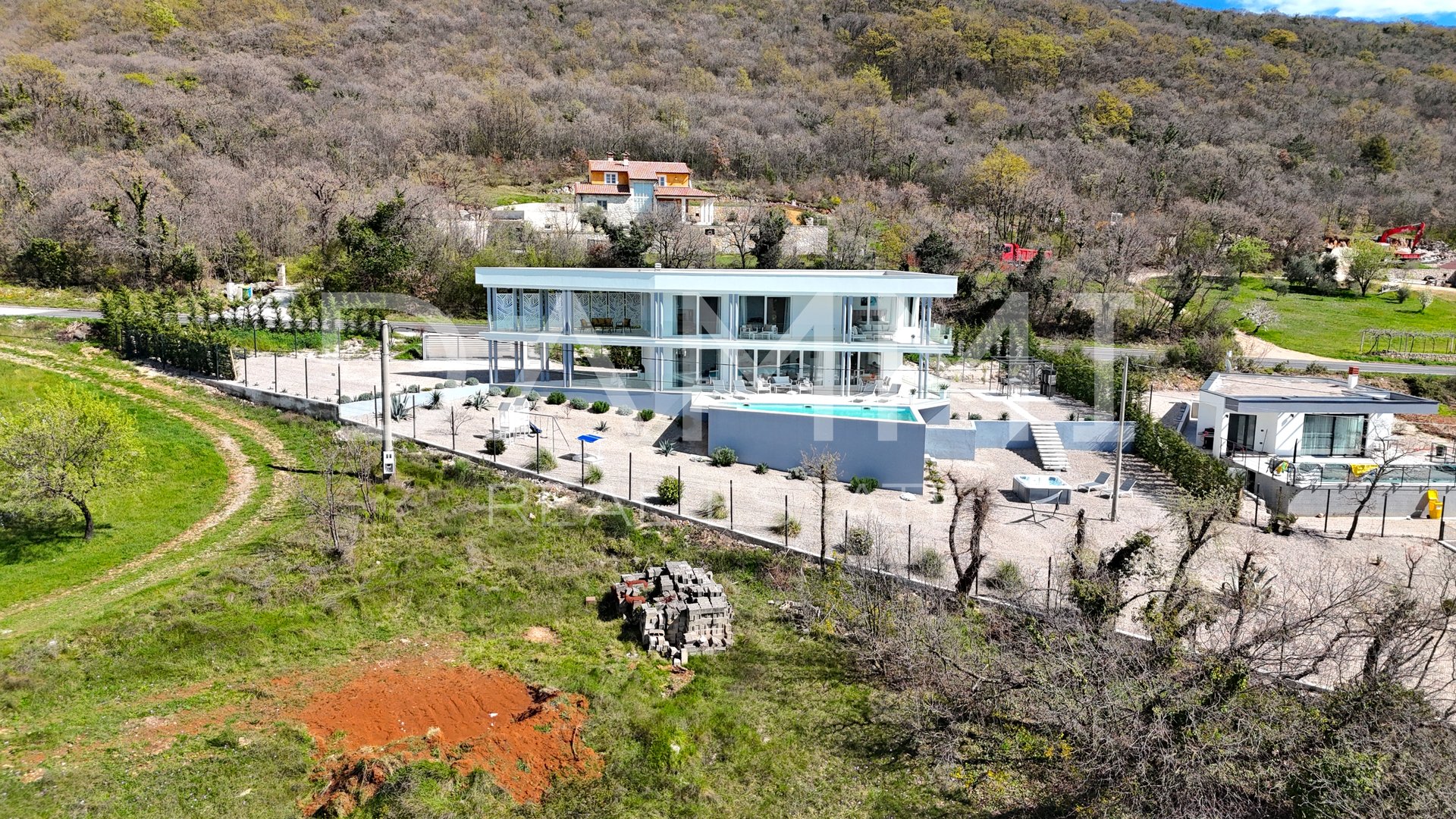 ISTRIA, LABIN - Villa con bellissima vista sul mare