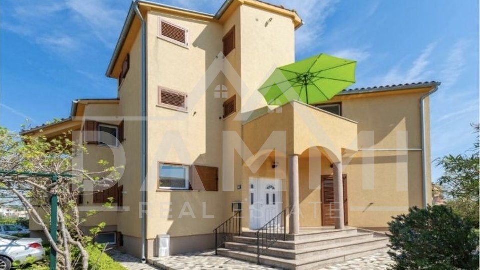 Istrien, Fažana/Valbandon Apartmenthaus 400 m2