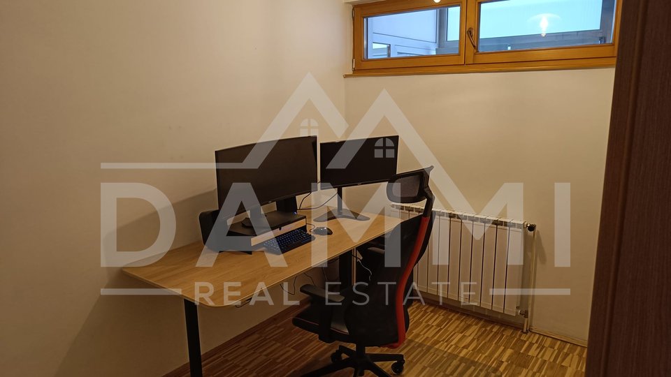ZAGREB, ŠPANSKO - Newly renovated apartment with two bedrooms in a building with an elevator