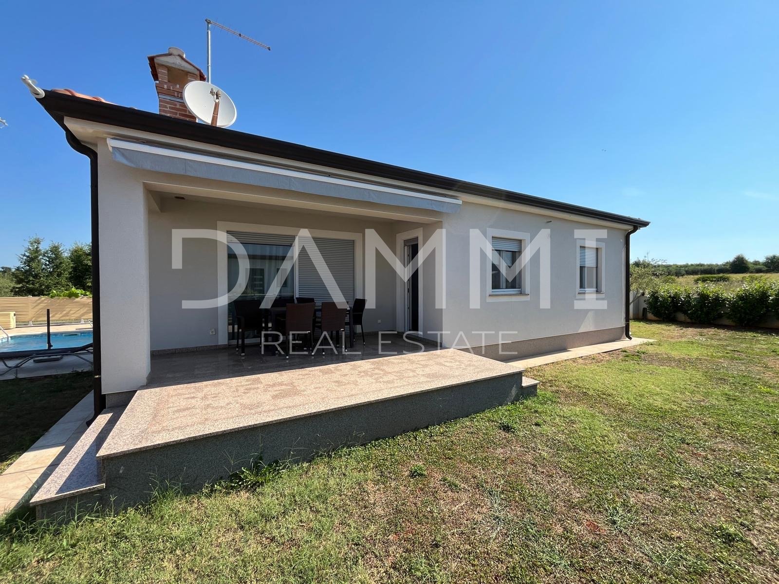 ISTRIA, POREČ - DETACHED HOUSE WITH POOL 2 KM FROM THE SEA