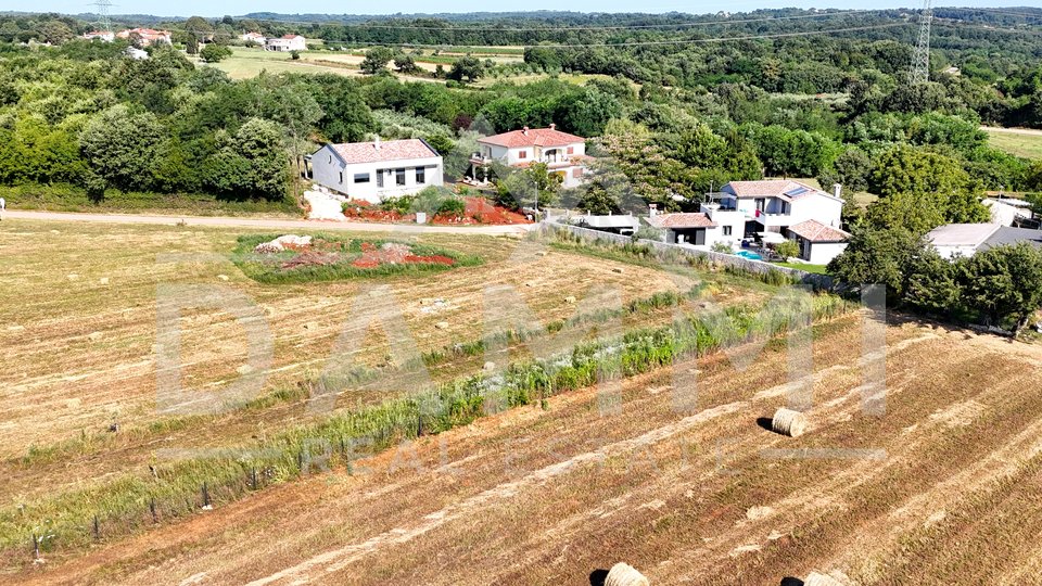 ISTRIA, BARBAN - Terreno edificabile con infrastrutture 2998 m2