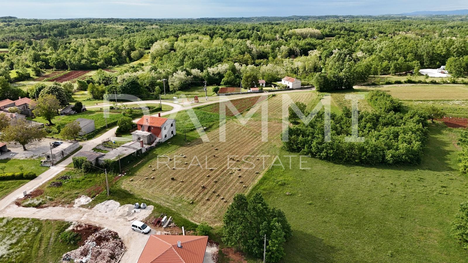 ISTRIA, ŽMINJ - Building plot with open view 589 m2