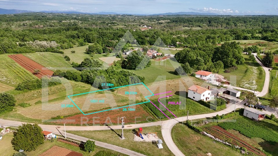 ISTRA, ŽMINJ - Građevinsko zemljište 1001m2 s otvorenim pogledom