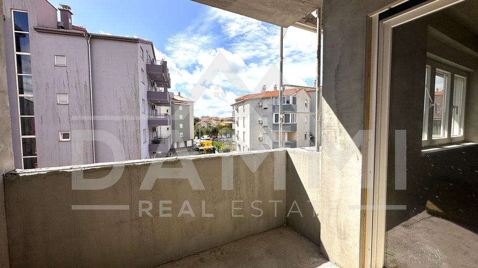 PULA, MONVIDAL - Apartment on third floor, parking, floor heating, elevator