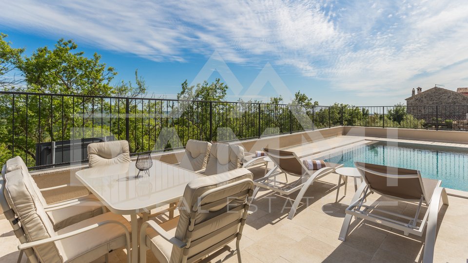 ISTRIEN, BUJE - Wunderschöne Villa mit Blick auf das Meer und die Natur