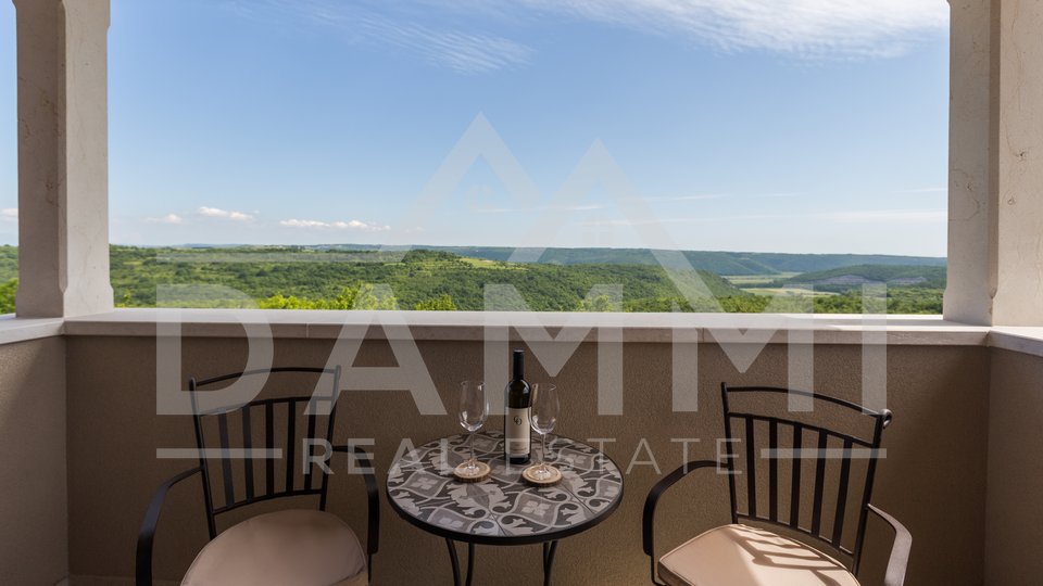 ISTRIA, BUJE - Beautiful villa with a view of the sea and nature