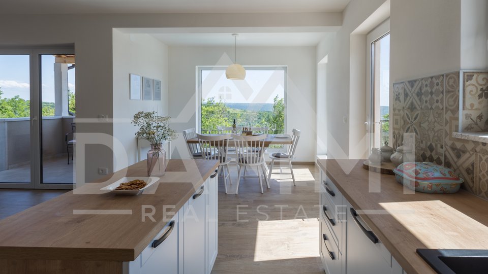 ISTRIEN, BUJE - Wunderschöne Villa mit Blick auf das Meer und die Natur