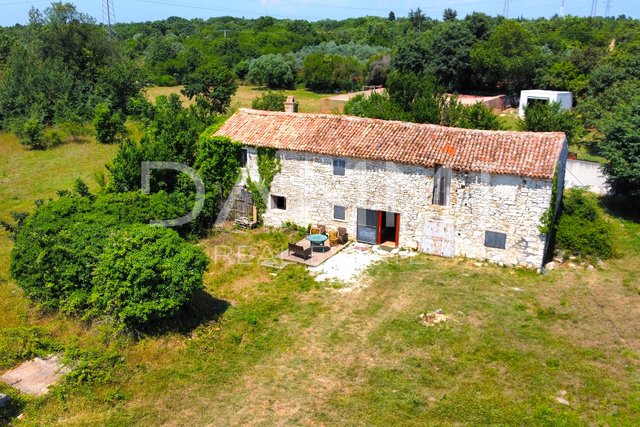 ISTRIEN, GALIŽANA - Traditionelles Steinhaus mit großem Garten und Blick auf das Meer