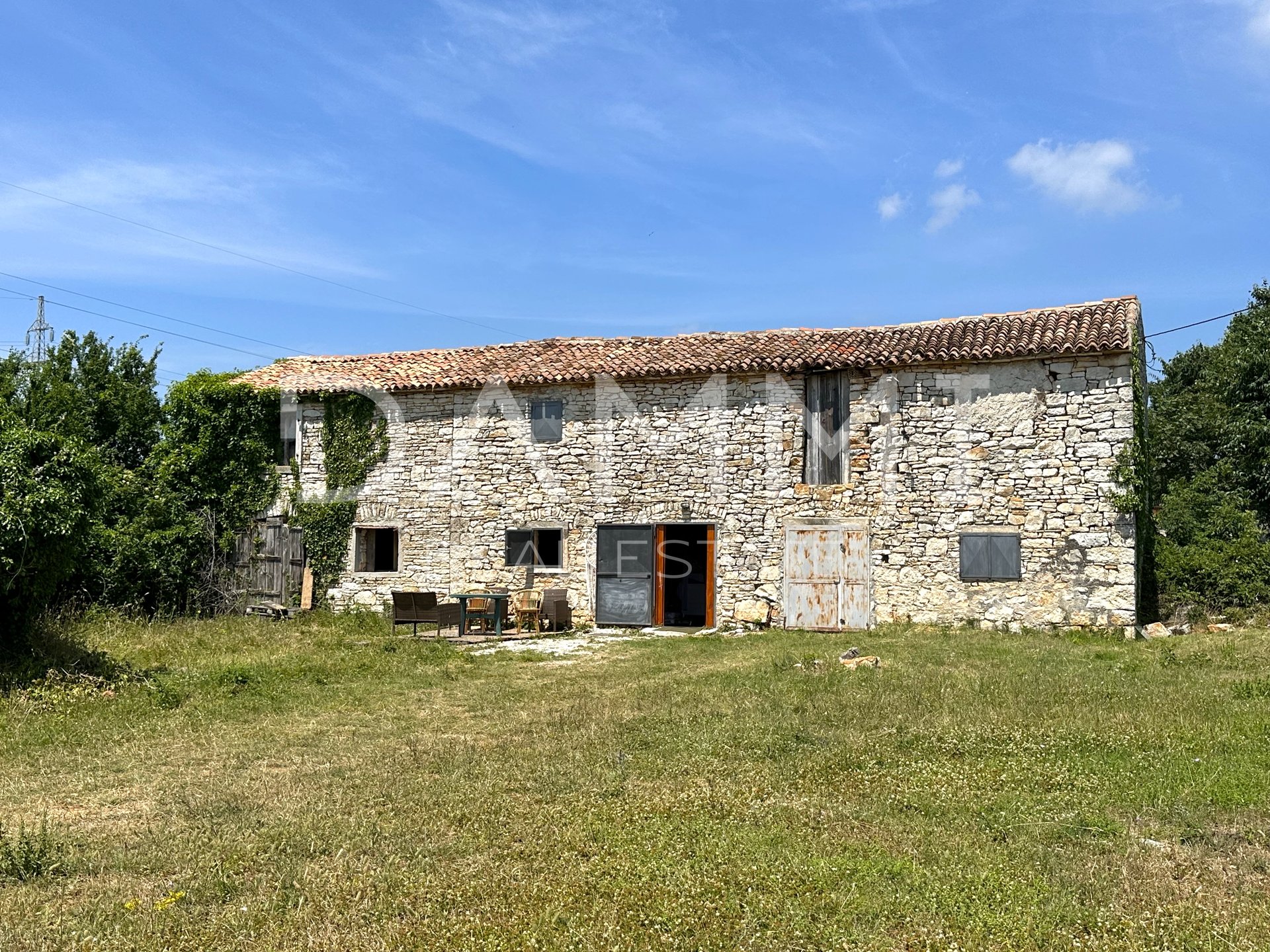 ISTRIEN, GALIŽANA - Traditionelles Steinhaus mit großem Garten und Blick auf das Meer