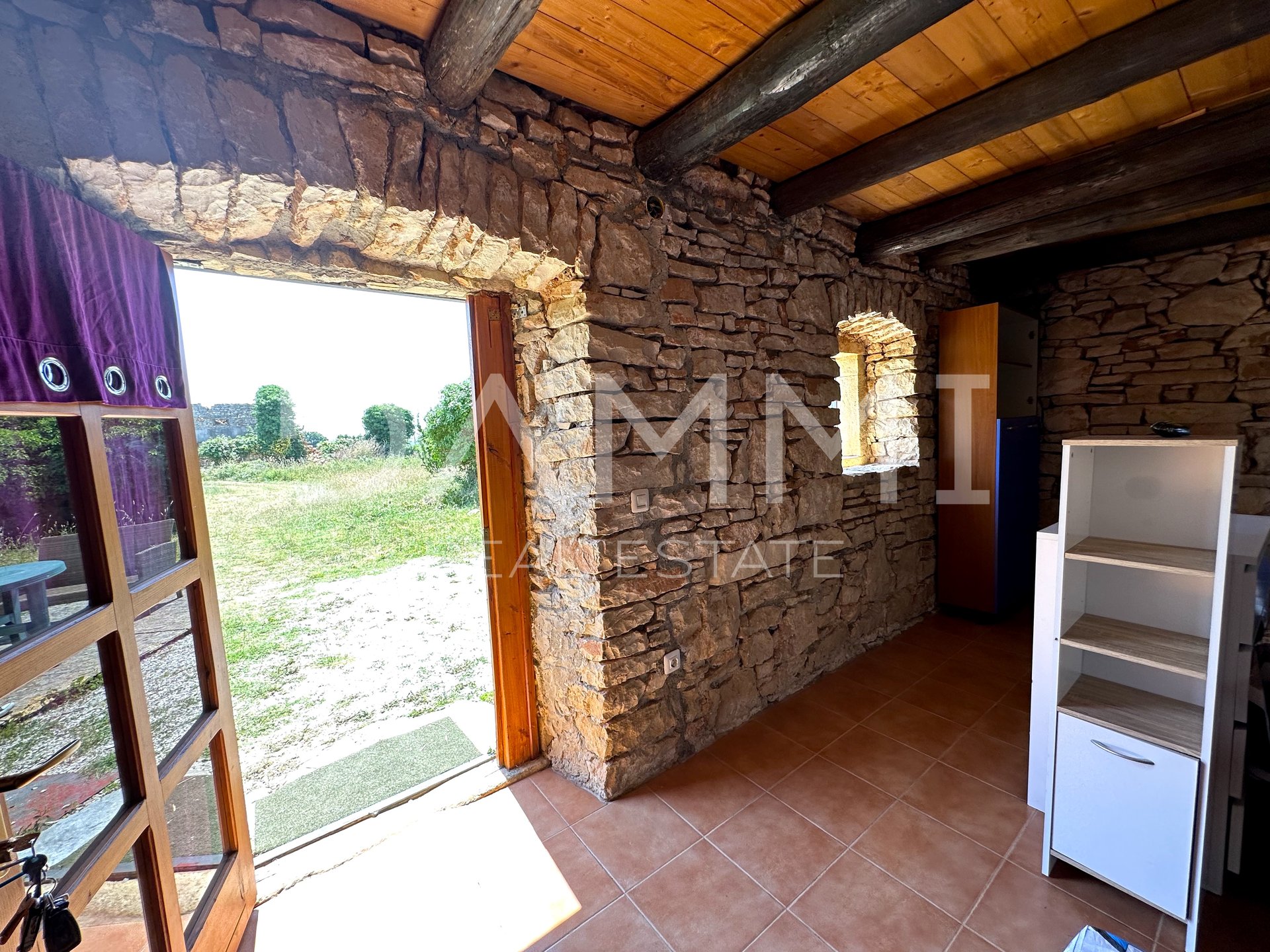 ISTRIEN, GALIŽANA - Traditionelles Steinhaus mit großem Garten und Blick auf das Meer