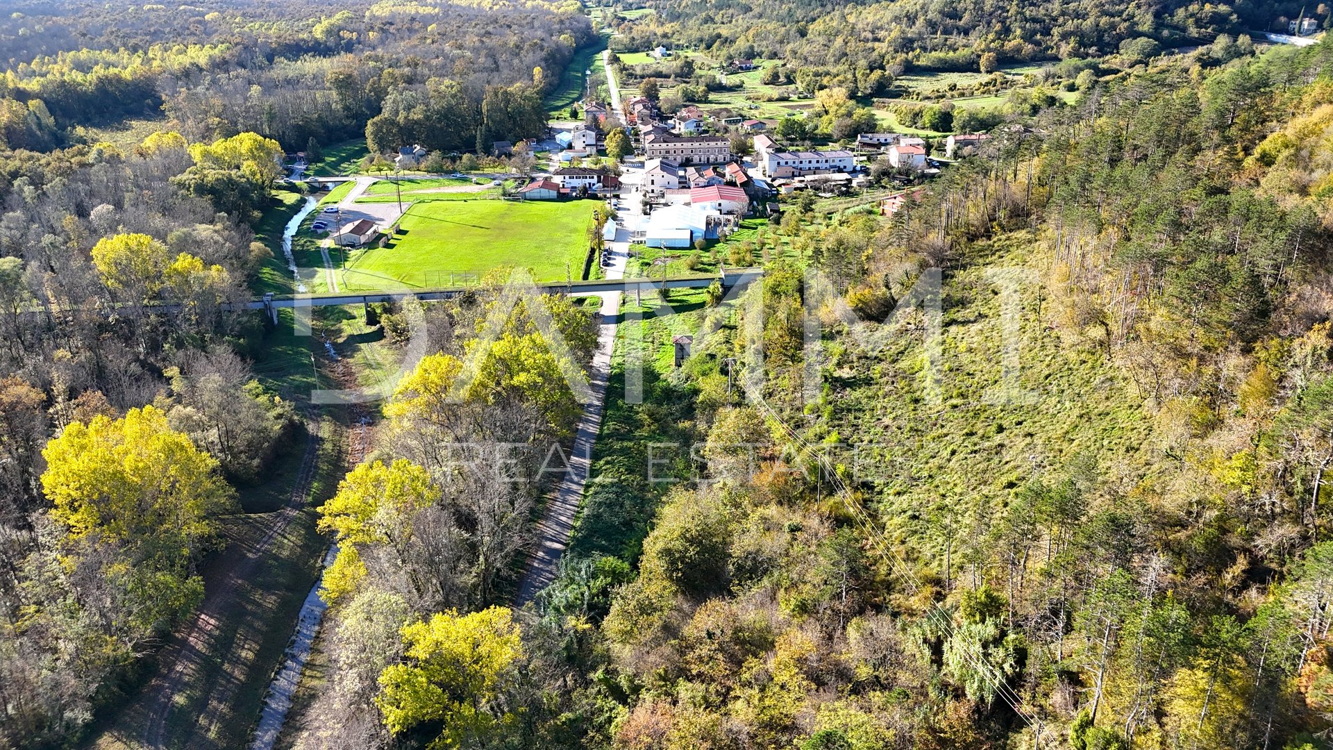 OPRTALJ, LIVADE - OPRTALJ, LIVADE - BAUGRUNDSTÜCK FÜR TOURISTISCHE ZWECKE - CAMP