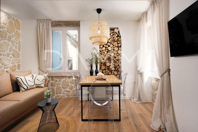 ROVINJ, ZENTRUM - Designer-Apartment mit zwei Schlafzimmern