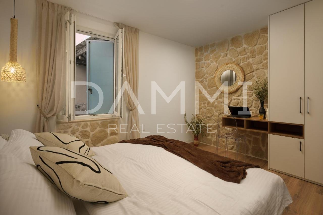 ROVINJ, ZENTRUM - Designer-Apartment mit zwei Schlafzimmern