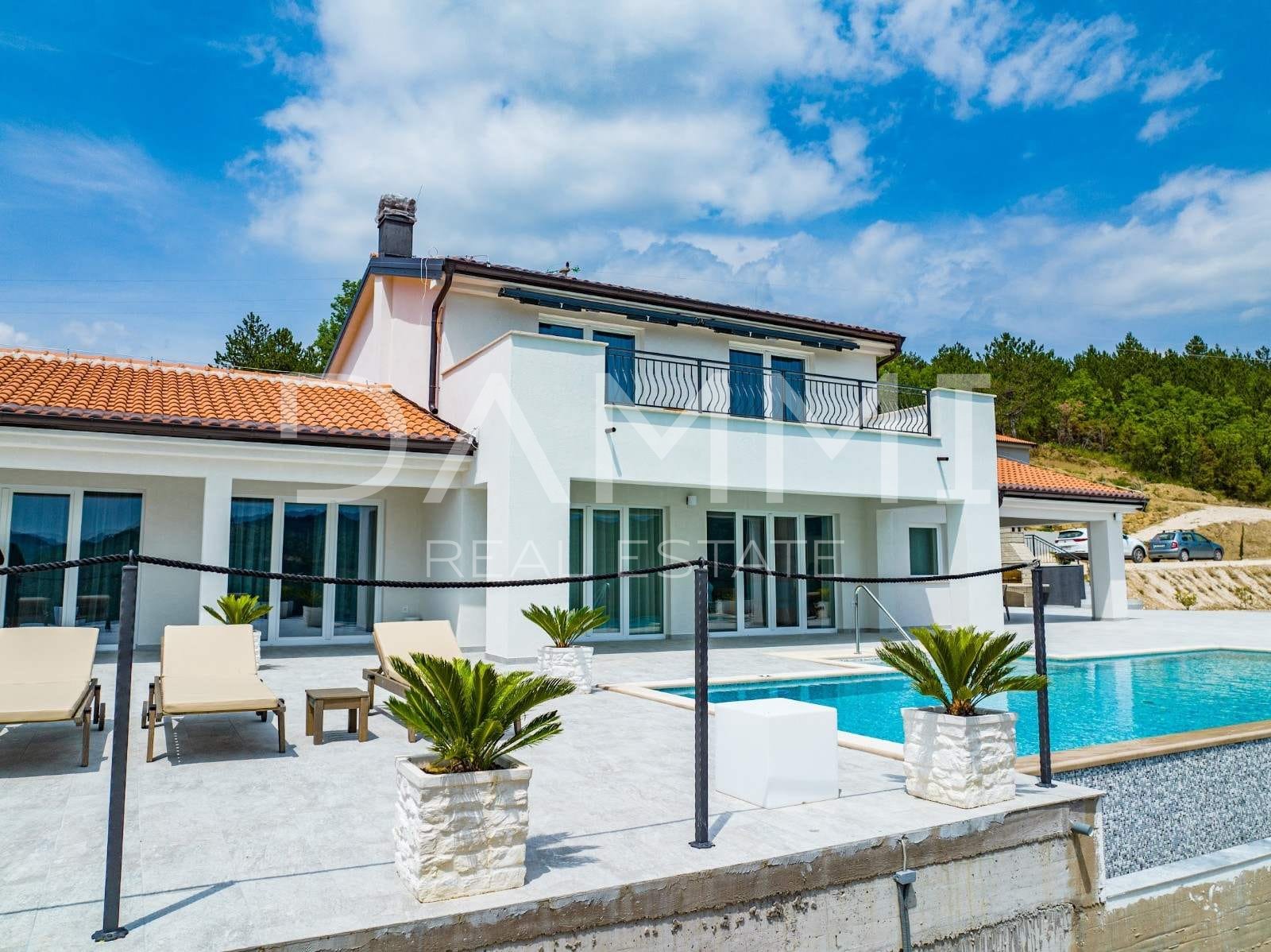 ISTRIA, DRAGUĆ - ATTRACTIVE VILLA IN A HIDDEN PLACE WITH AN UNTOUCHED NATURE VIEW