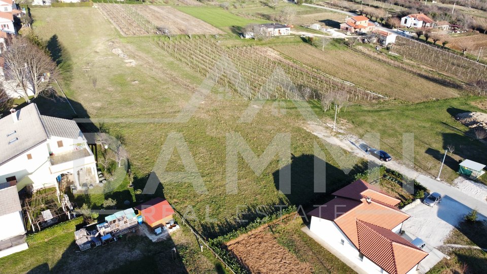 CENTRAL ISTRIA, PAZIN - Beautiful building land with good view 1750m2