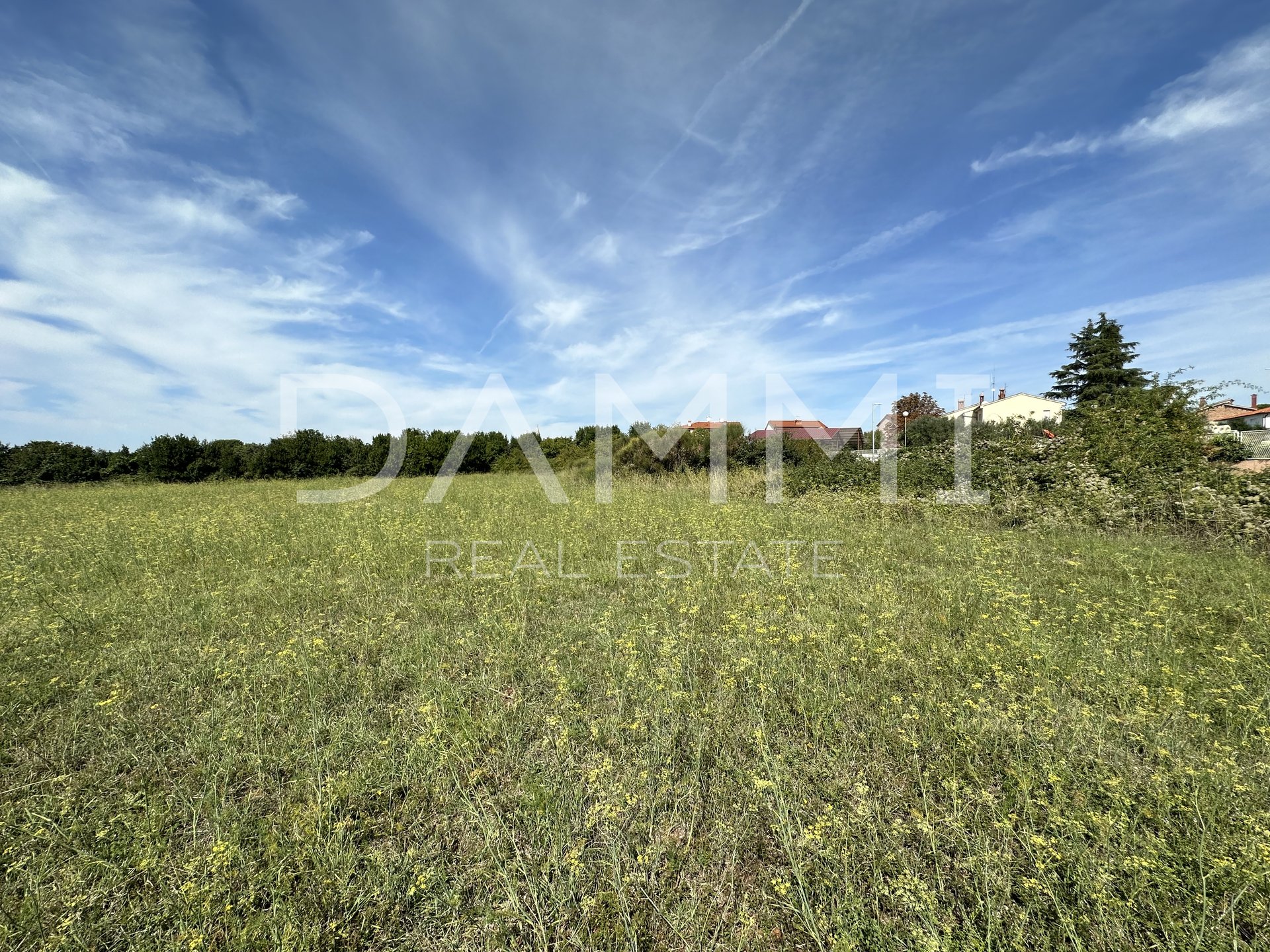 ISTRIEN, VODNJAN - Baugrundstück 137m2 in der Nähe des Zentrums, Meerblick