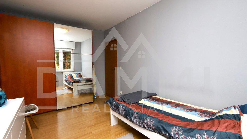 PULA, ŠTINJAN - Beautiful two bedroom apartment first floor